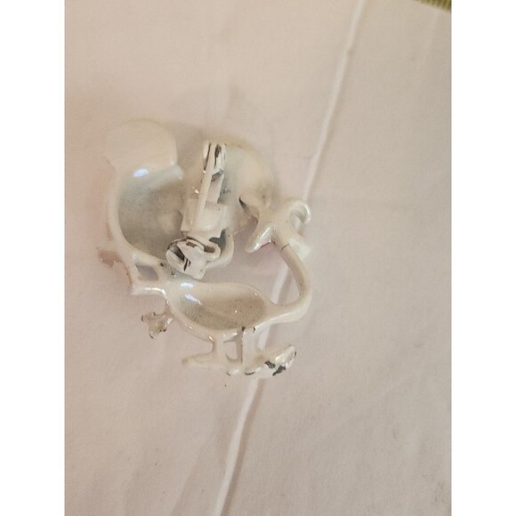 2Vintage Mouse Brooch Pin White Opalescent Enamel  Green Emerald Rhinestone Eyes - Picture 4 of 4